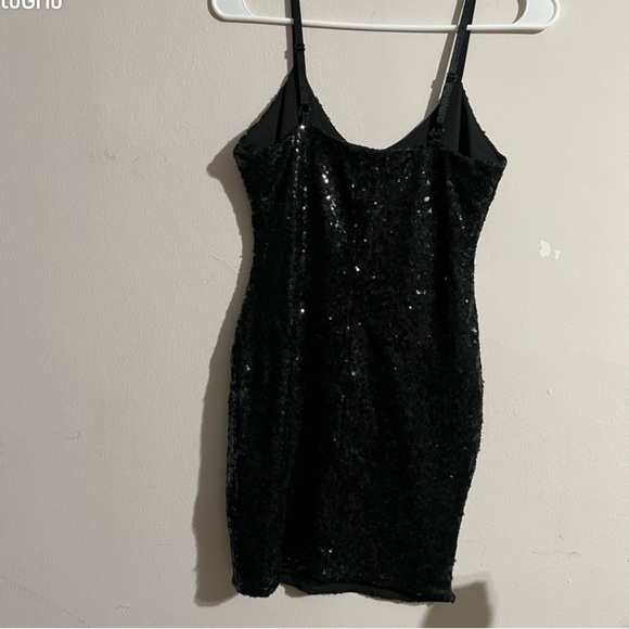 Sequins mini dress - Picture 4 of 14